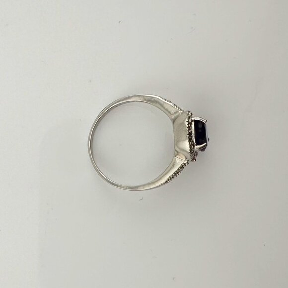 2.24 Carat Natural Amethyst Ring Size 8.25 - Sterling Silver Setting - Diamond A - Picture 14 of 16